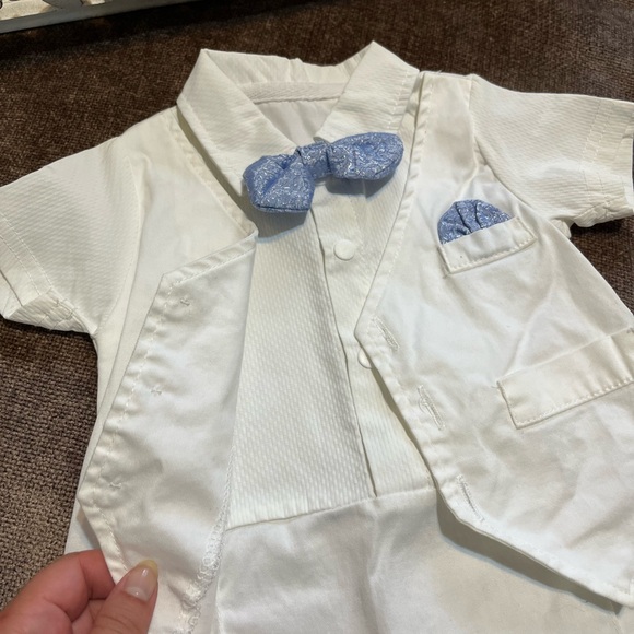 Baby’s 0-3 Month White & Blue Tuxedo Onesie - Picture 2 of 8